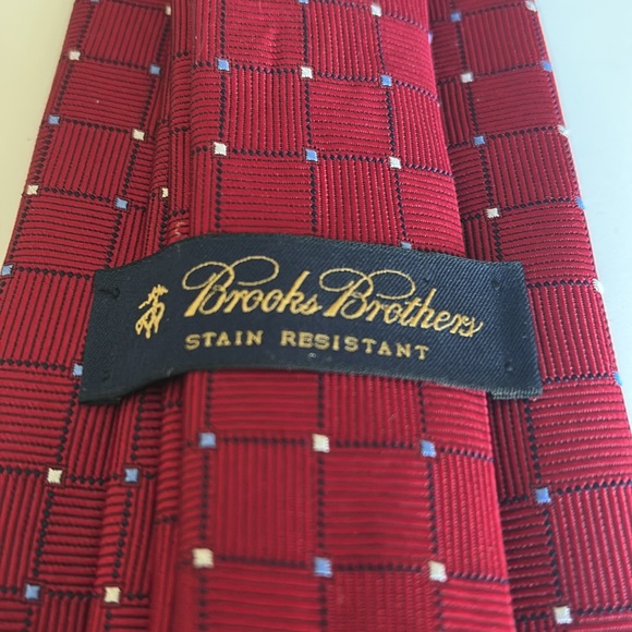 Brooks Brothers Burgundy Pure Silk Tie with Blue & White  Square Design - Picture 5 of 7